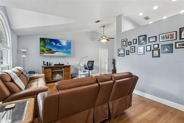 $374,900 | 1228 Beth Lane, St. Cloud, FL 34772