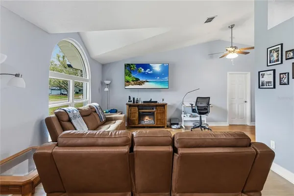 $374,900 | 1228 Beth Lane, St. Cloud, FL 34772