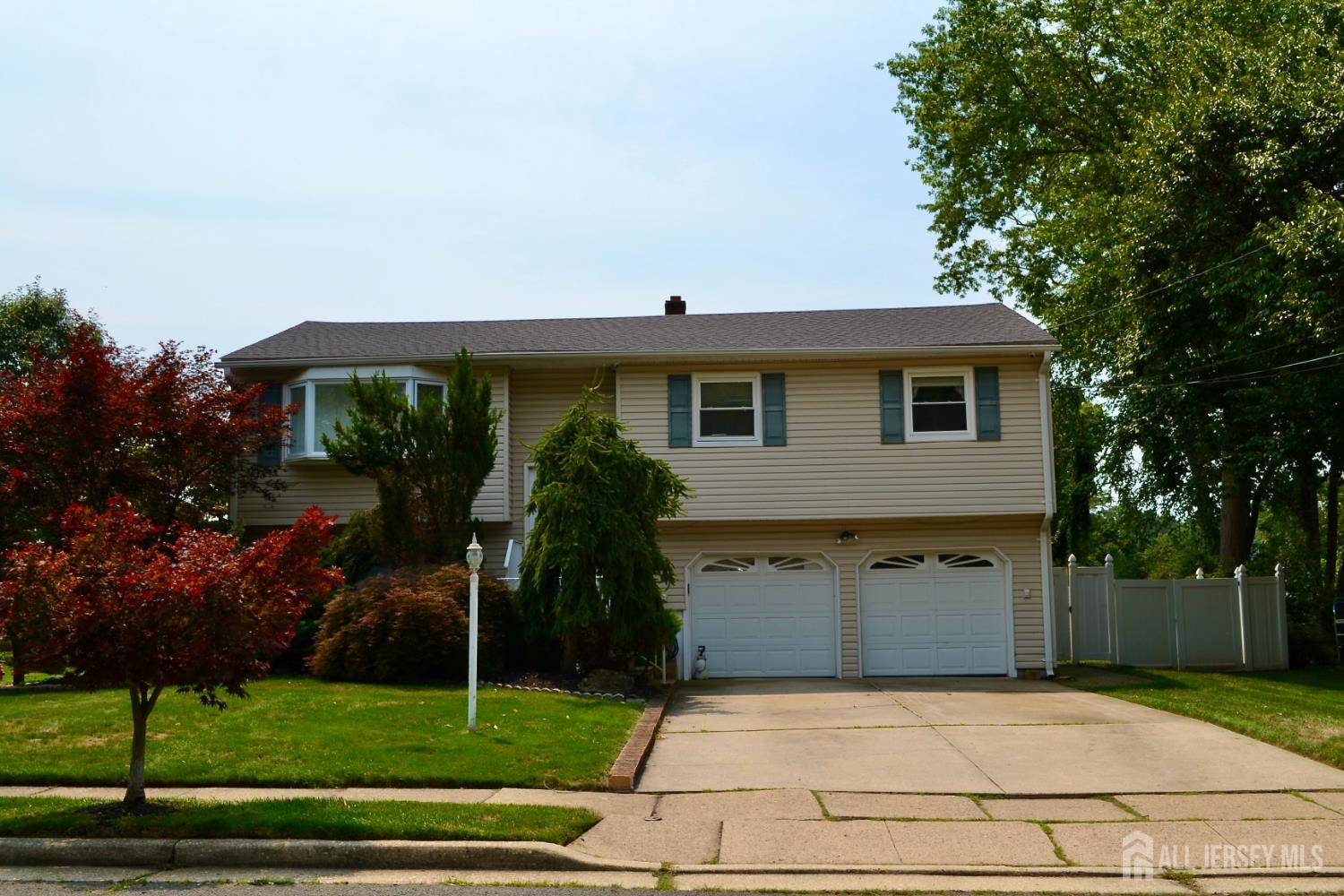 2 Albemarle Road East Brunswick, NJ 08816 - Photo 2 of 24