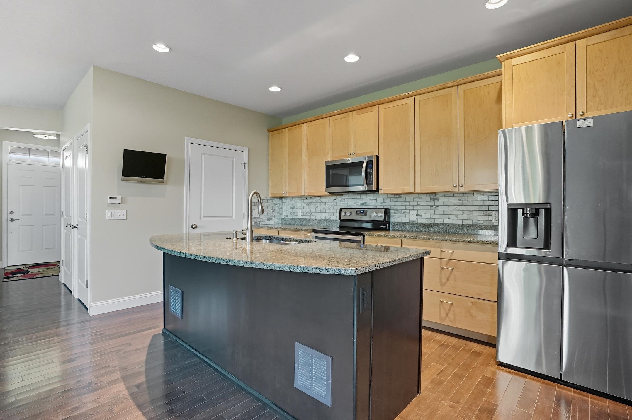 301 Zephyr Road Williston, VT 05495 - Photo 7 of 34