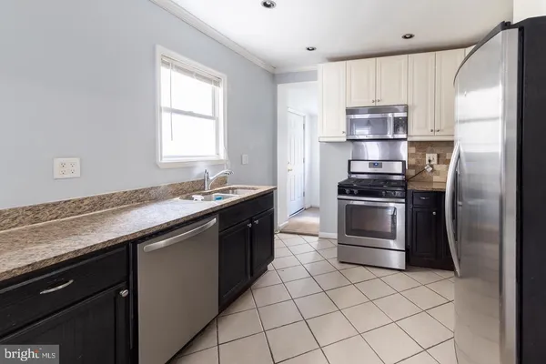 $3,600 | 928 South 18th Street, Philadelphia, PA 19146