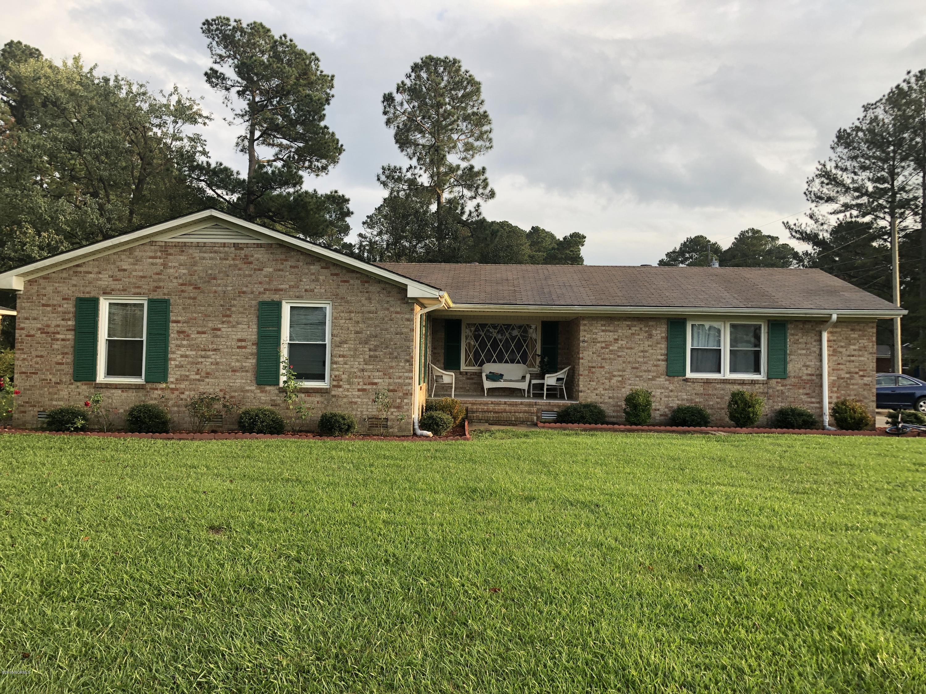 704 West Wards Bridge Road Warsaw, NC 28398 - Photo 1 of 15 IMG_1609