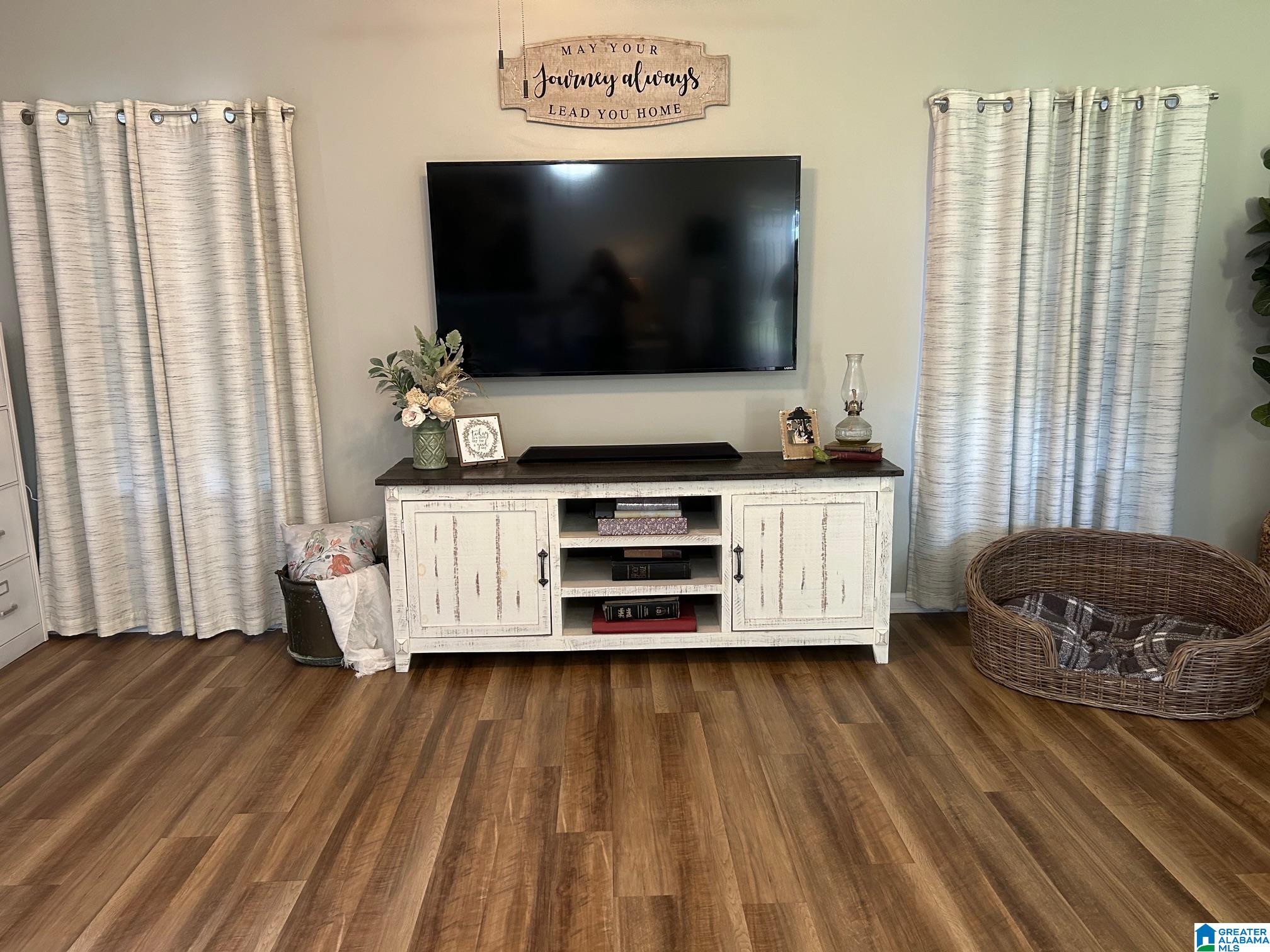 1721 Round Hill Road Weaver, AL 36277 - Photo 5 of 30