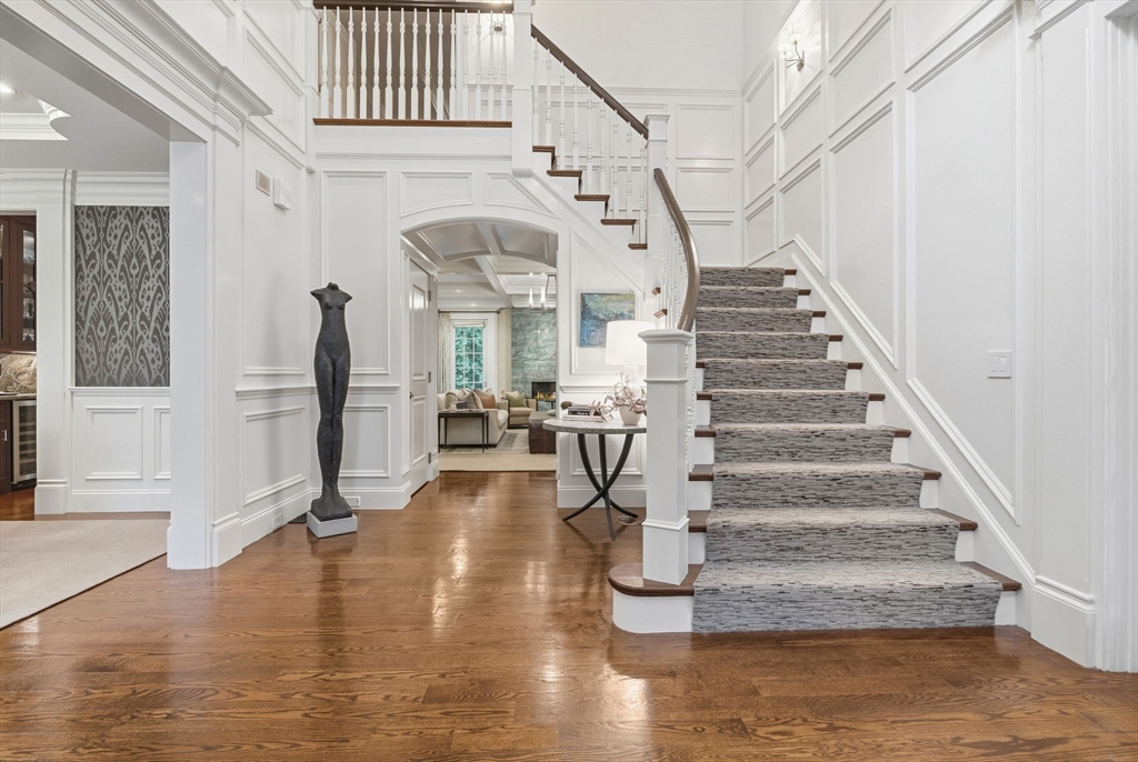 14 Bristol Road Wellesley, MA 02481 - Photo 4 of 42