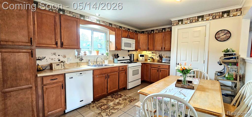 21240 Isabelle Street Romulus, MI 48174 - Photo 10 of 35