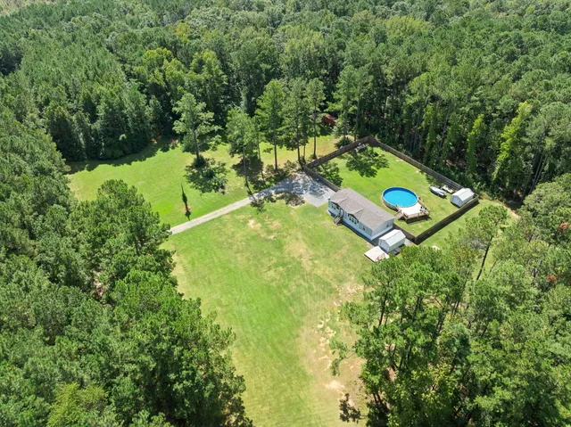 $270,000 | 225 Connection Lane, St. Stephen, SC 29479