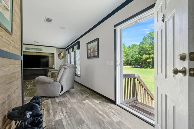 $270,000 | 225 Connection Lane, St. Stephen, SC 29479