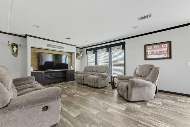 $270,000 | 225 Connection Lane, St. Stephen, SC 29479