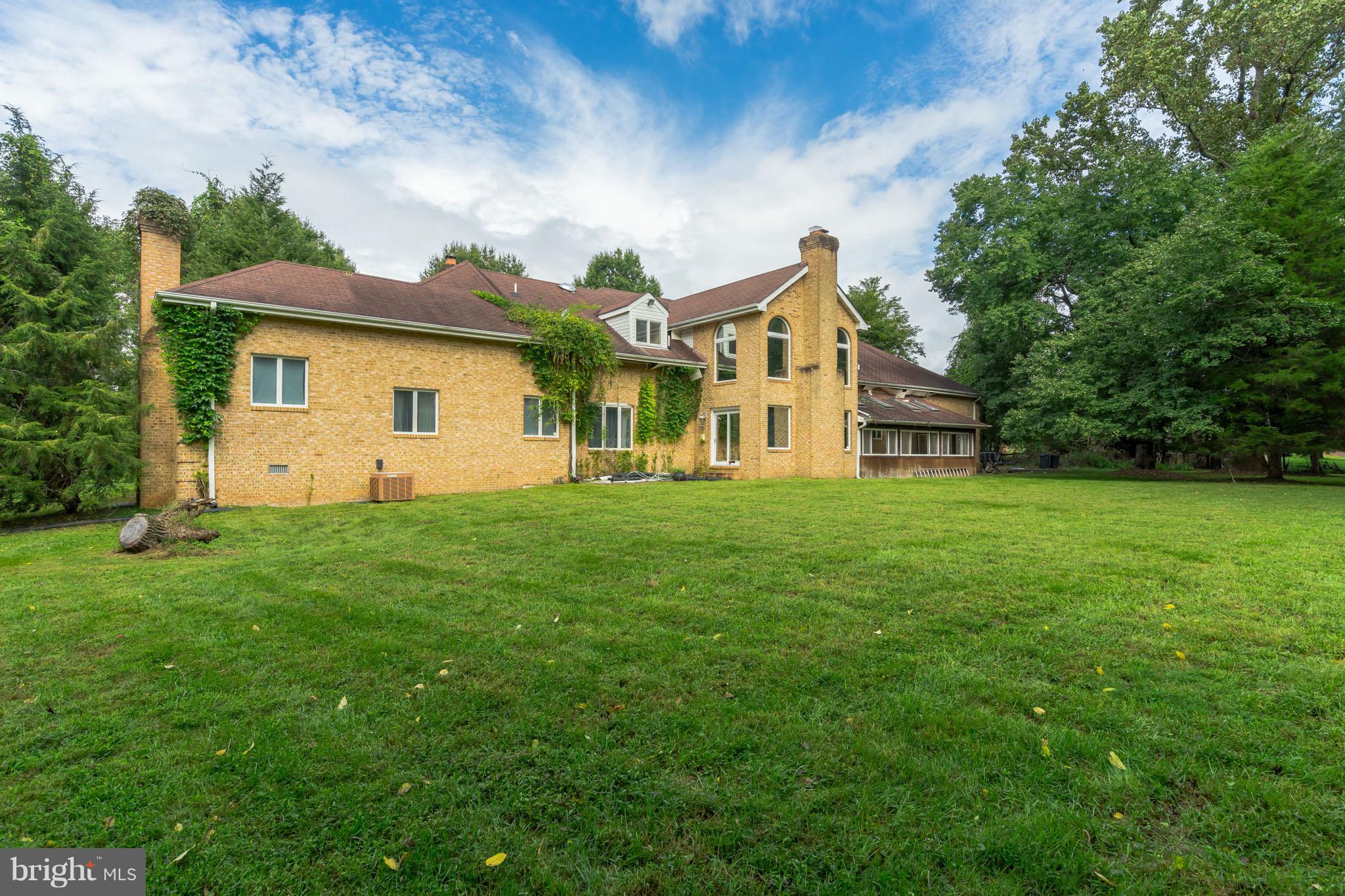 11400 Riverview Road Fort Washington, MD 20744 - Photo 2 of 15 Exterior (Front)