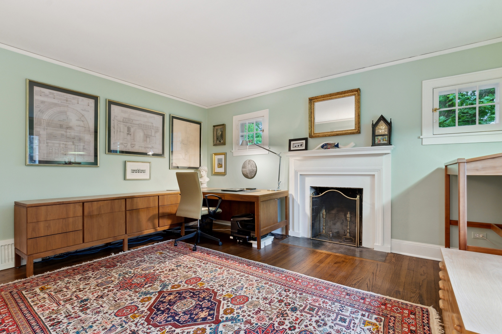 460 Washington Road Lake Forest, IL 60045 - Photo 31 of 50 a living room with furniture a fireplace with wooden floor