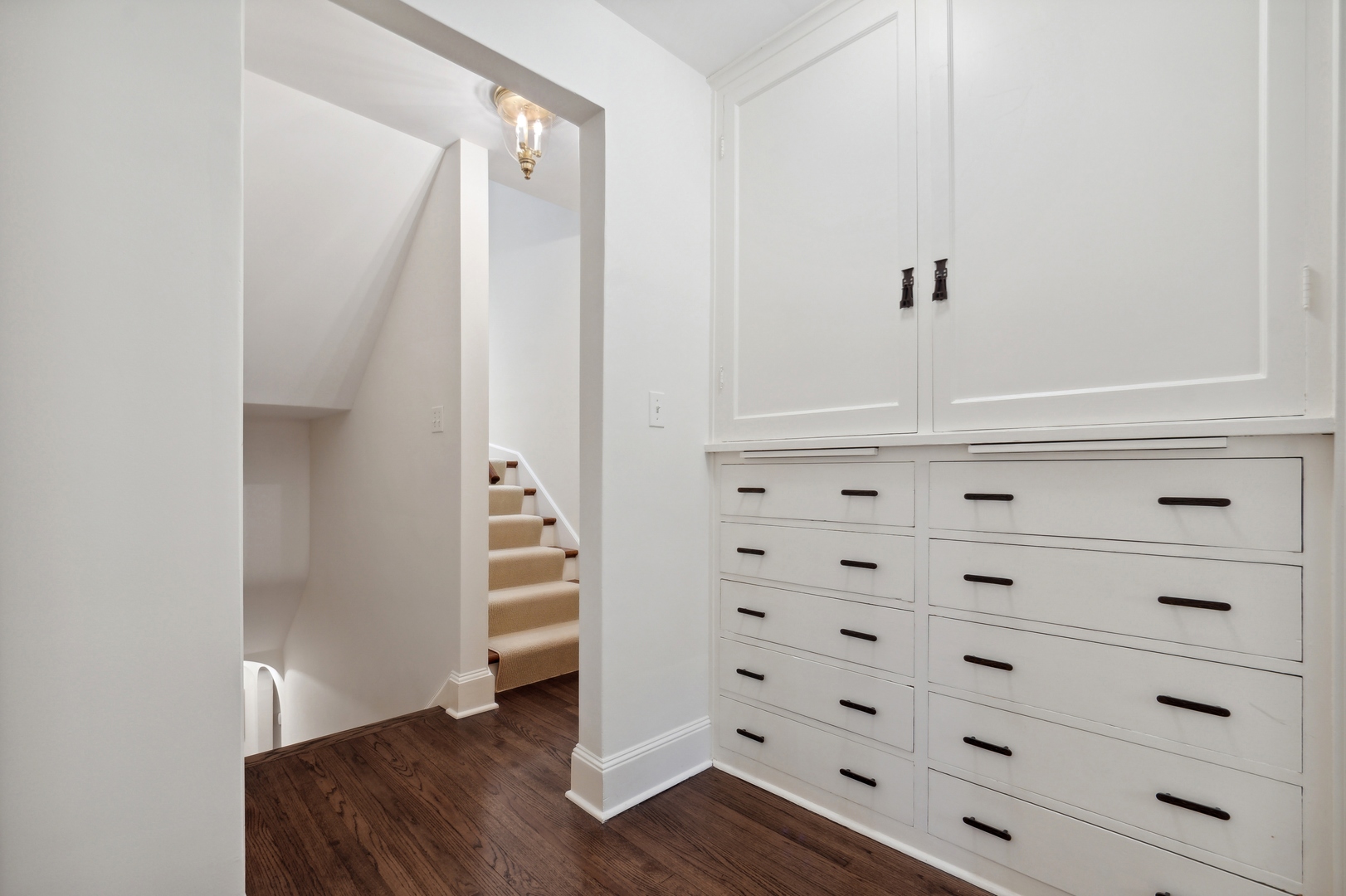 460 Washington Road Lake Forest, IL 60045 - Photo 32 of 50 a view of a hallway with closet
