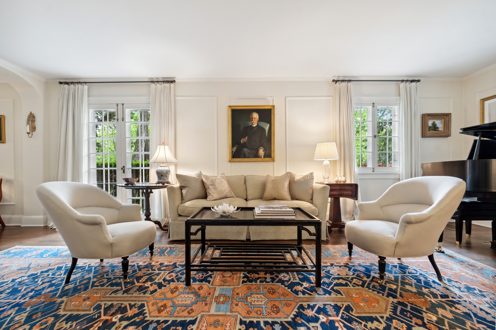 460 Washington Road Lake Forest, IL 60045 - Photo 8 of 50 a living room with furniture and a window
