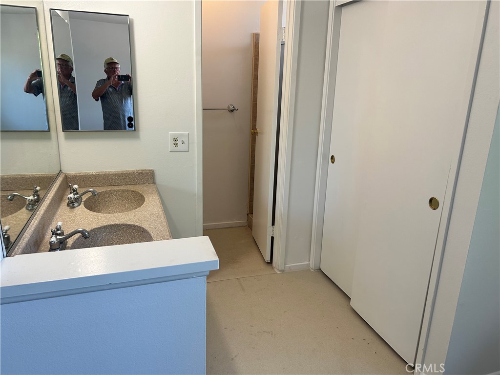 3385 Valencia Hill Drive Riverside, CA 92507 - Photo 12 of 20