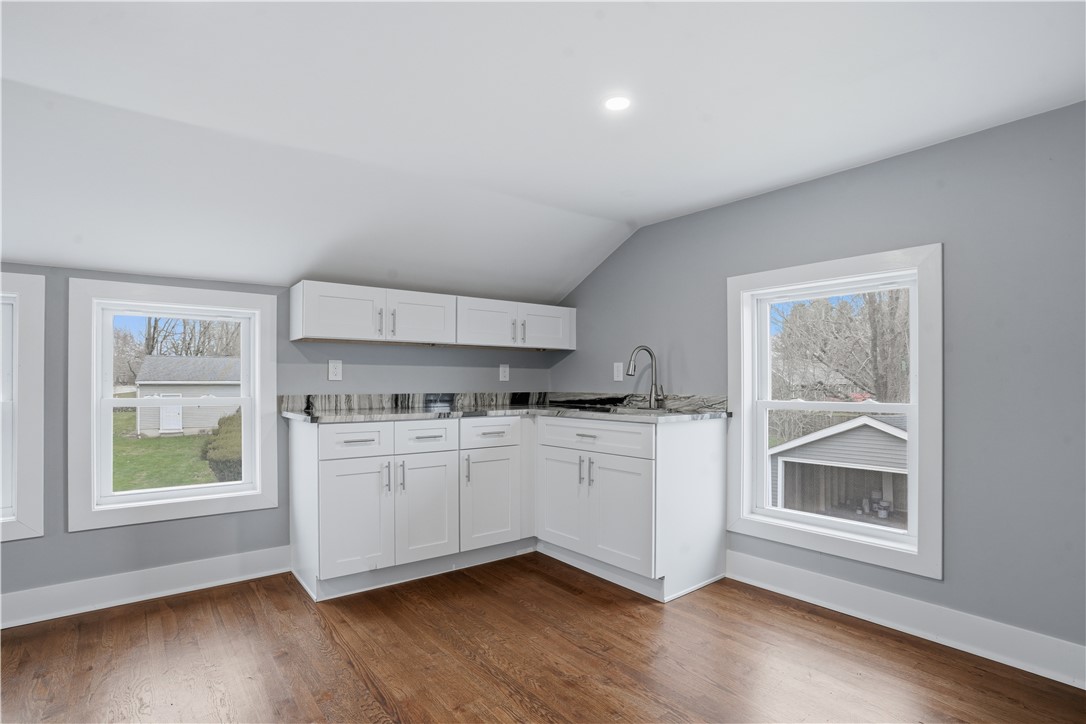 188 Greene Lane Middletown, RI 02842 - Photo 16 of 38