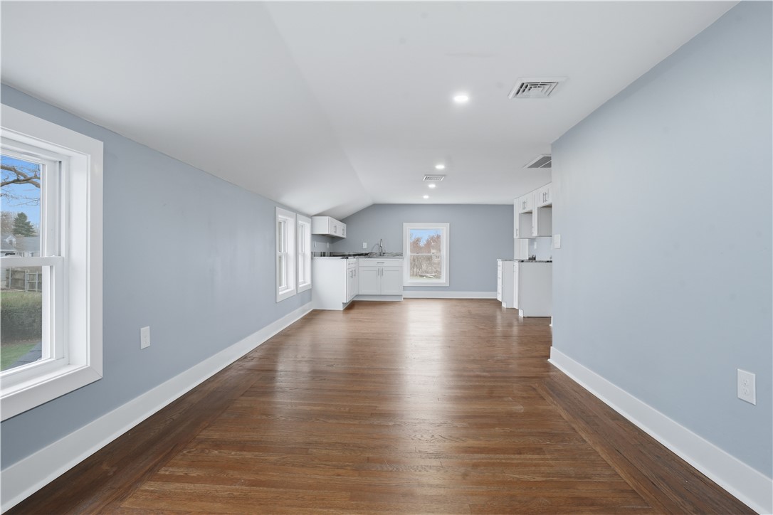188 Greene Lane Middletown, RI 02842 - Photo 21 of 38