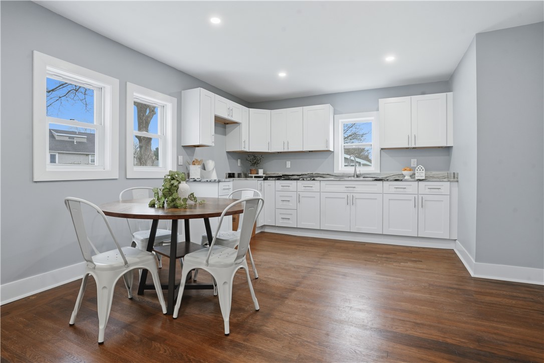 188 Greene Lane Middletown, RI 02842 - Photo 3 of 38