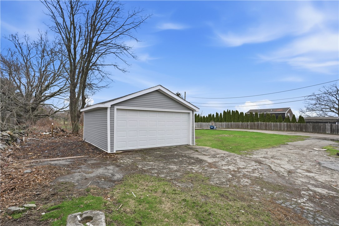 188 Greene Lane Middletown, RI 02842 - Photo 34 of 38