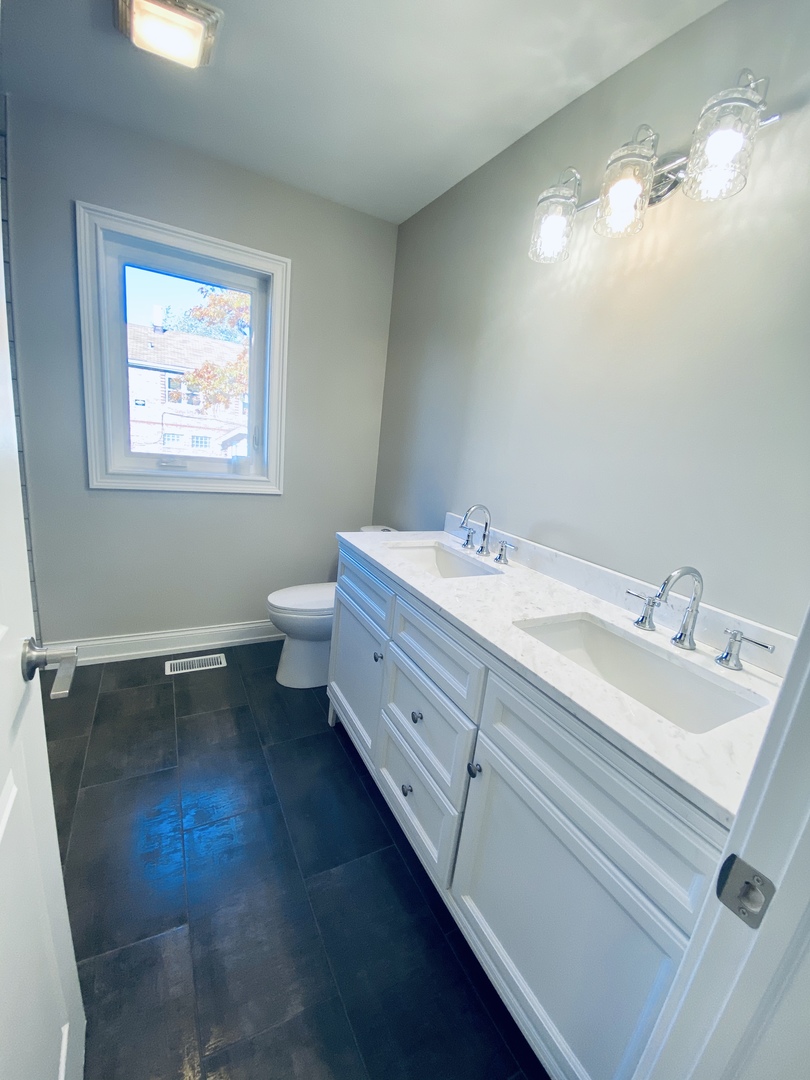 4401 Wisconsin Avenue Stickney, IL 60402 - Photo 10 of 25