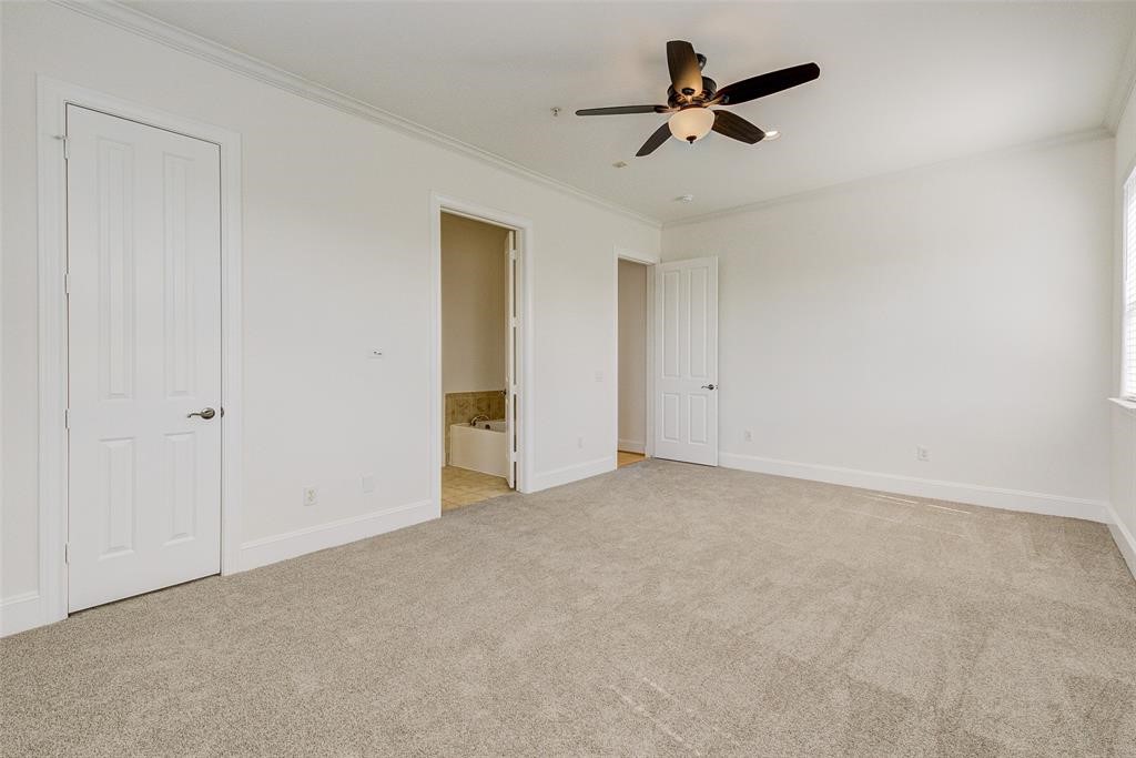 7134 Mapleridge Street, Unit 3B Houston, TX 77081 - Photo 19 of 26 a view of an empty room