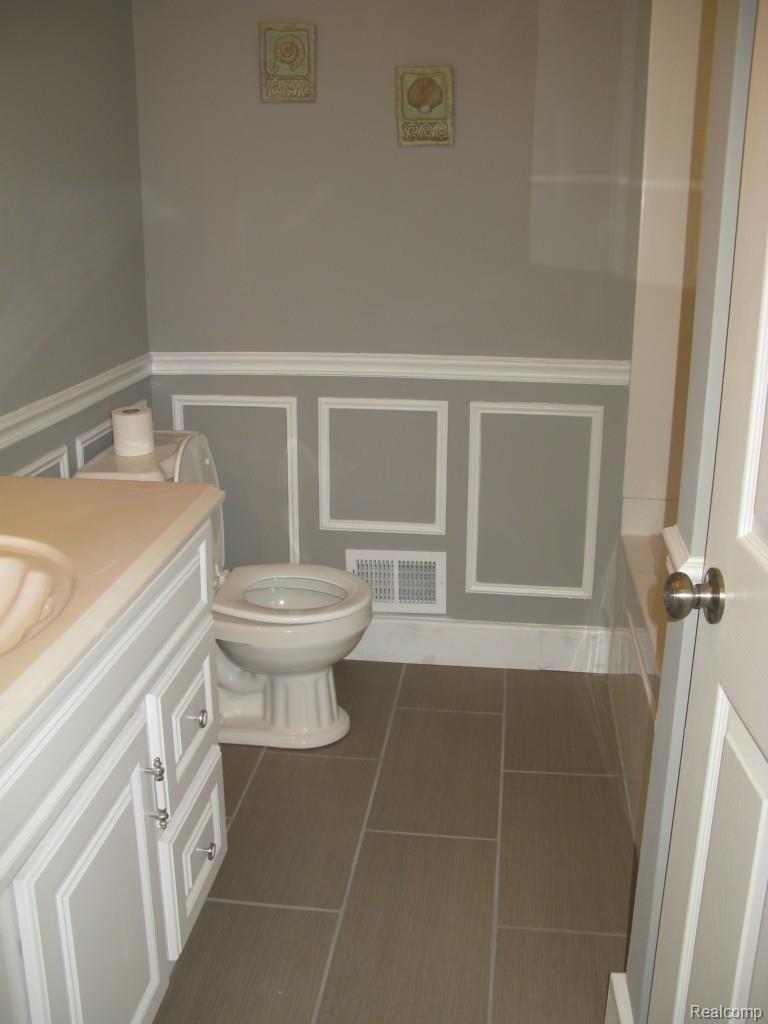 7036 Randee Street Flushing, MI 48433 - Photo 16 of 36 2011-06-19 20.06