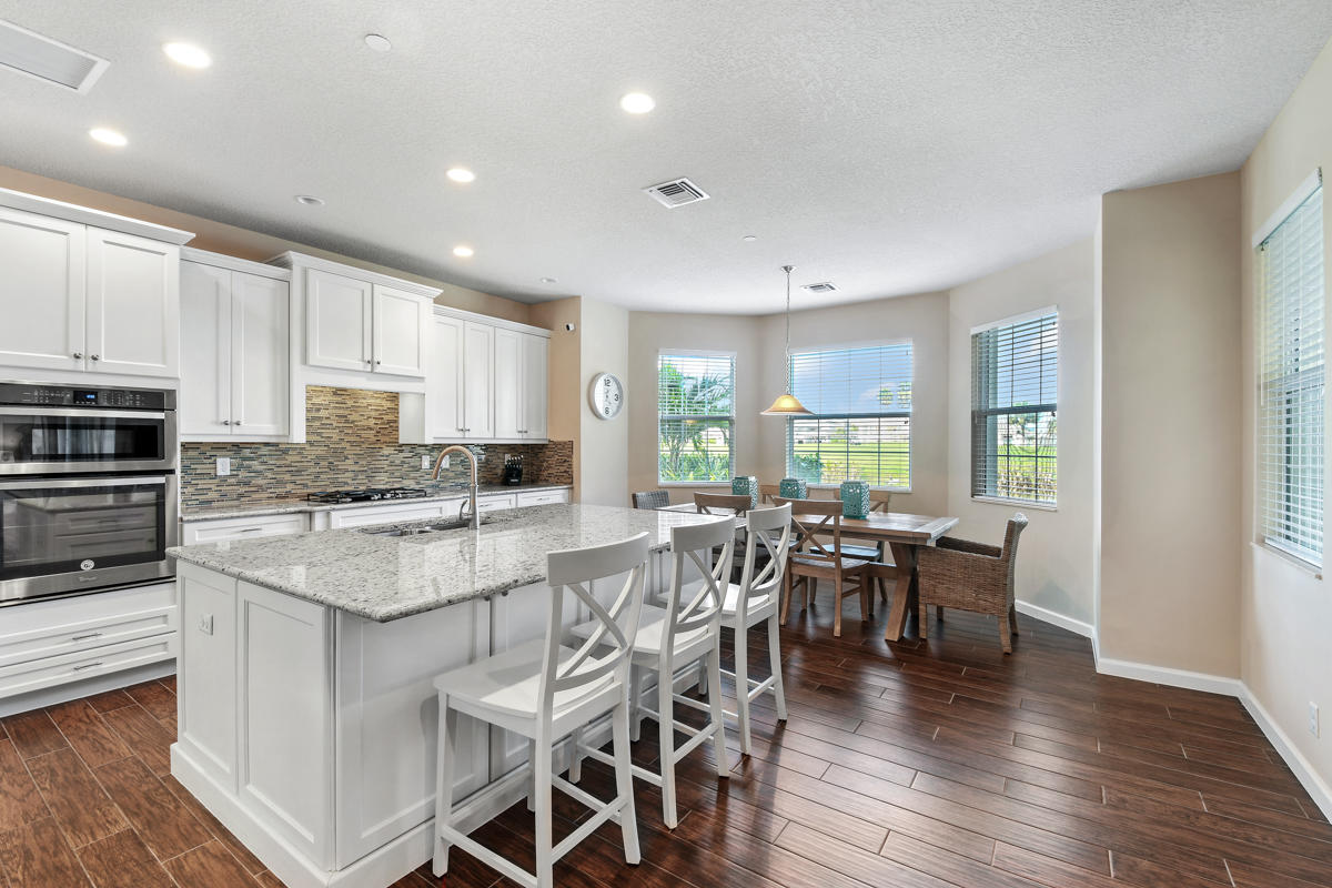 159 Tresana Boulevard, Unit 113 Jupiter, FL 33478 - Photo 11 of 64 Open Modern Kitchen