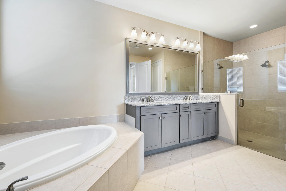 159 Tresana Boulevard, Unit 113 Jupiter, FL 33478 - Photo 18 of 64 Master Bathroom