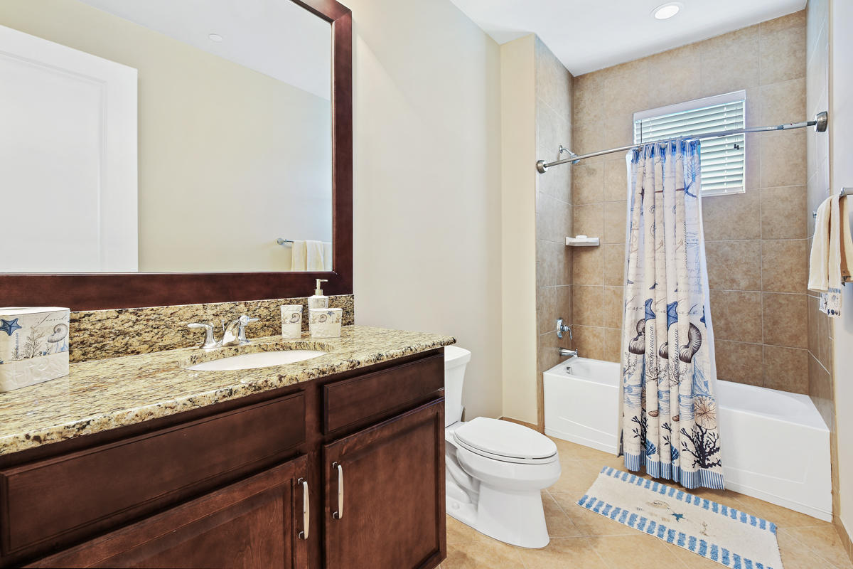159 Tresana Boulevard, Unit 113 Jupiter, FL 33478 - Photo 24 of 64 2nd Bathroom