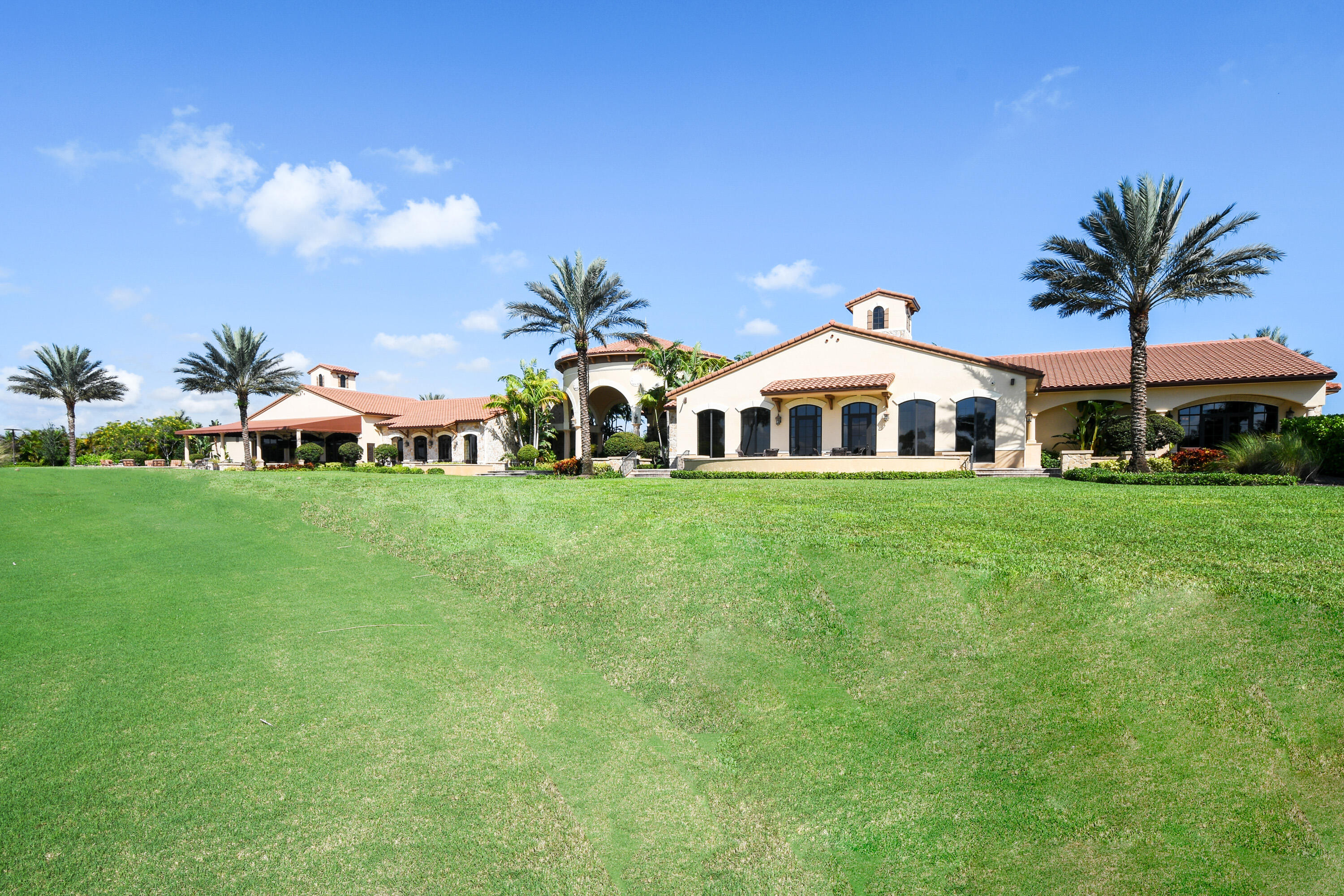 159 Tresana Boulevard, Unit 113 Jupiter, FL 33478 - Photo 39 of 64 The Country Club