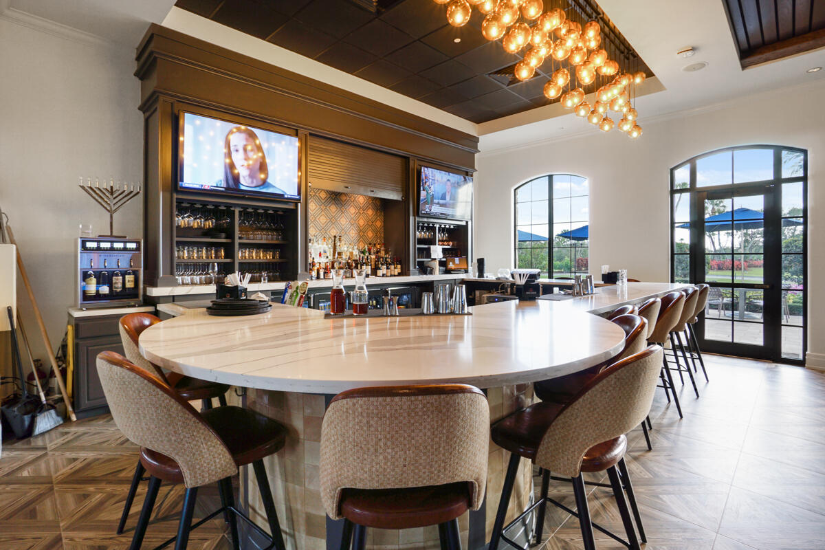 159 Tresana Boulevard, Unit 113 Jupiter, FL 33478 - Photo 42 of 64 Clubhouse Bar Area