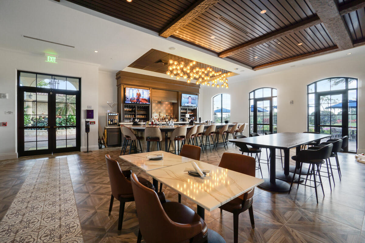159 Tresana Boulevard, Unit 113 Jupiter, FL 33478 - Photo 43 of 64 Clubhouse Bar Area