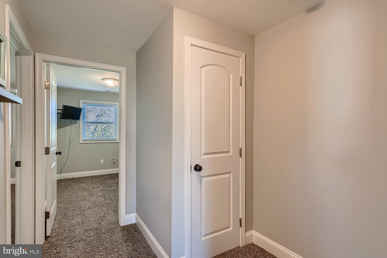 3633 Greenvale Road Baltimore, MD 21229 - Photo 11 of 27 Gallery Image 11