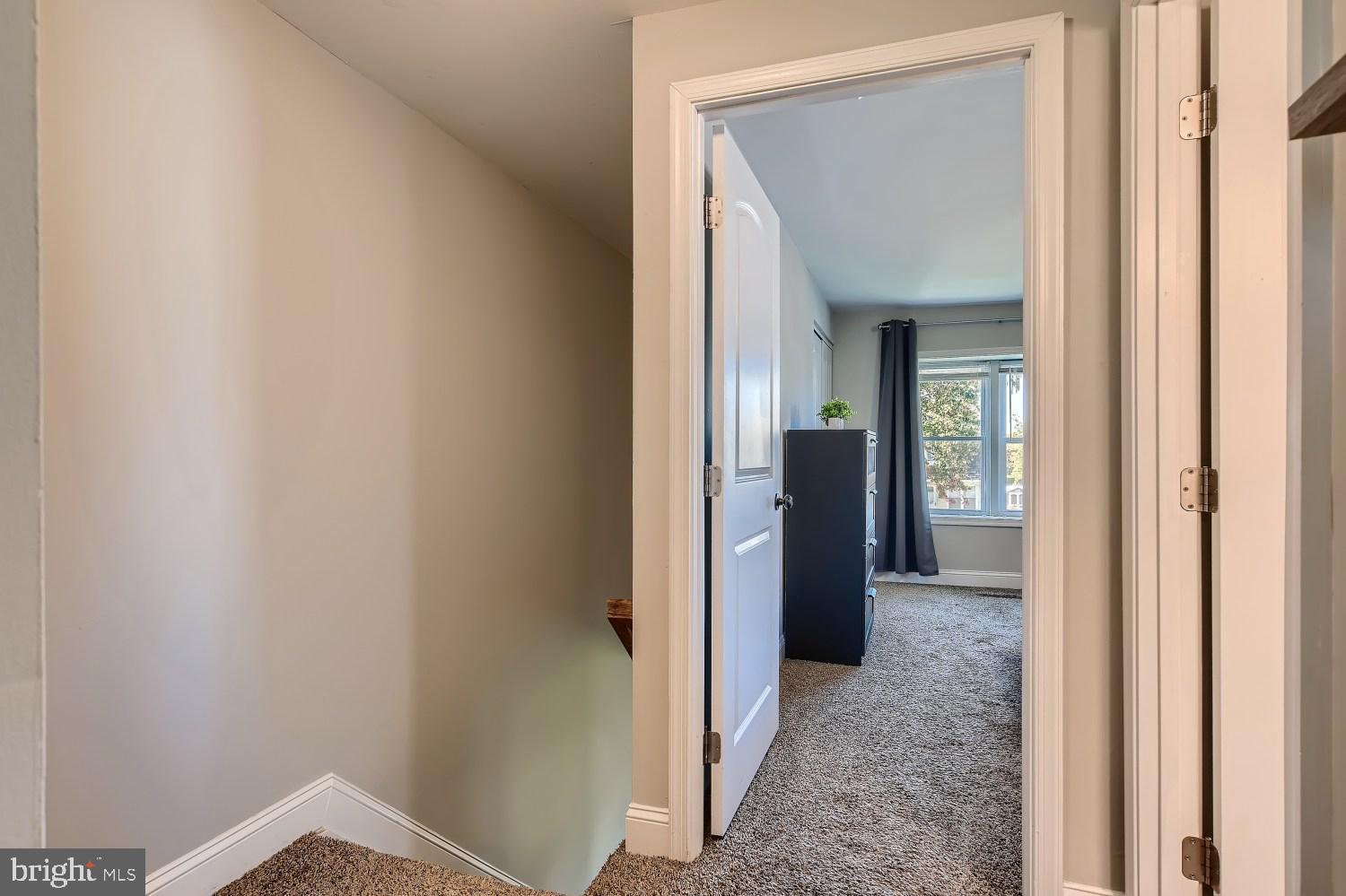 3633 Greenvale Road Baltimore, MD 21229 - Photo 10 of 27 Gallery Image 10