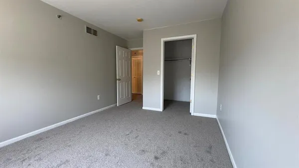 $2,200 | 1426 Crimson Way, Walled Lake, MI 48390