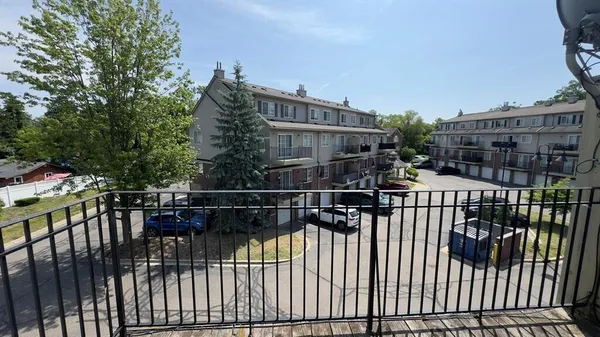 $2,200 | 1426 Crimson Way, Walled Lake, MI 48390