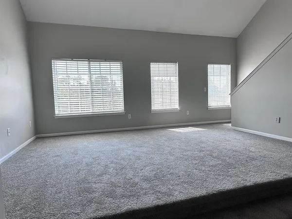 $2,200 | 1426 Crimson Way, Walled Lake, MI 48390