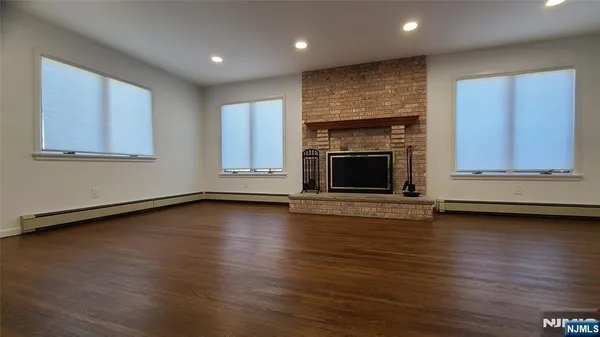 $3,690 | 118 Brinkerhoff Avenue, Unit 1, Palisades Park, NJ 07650