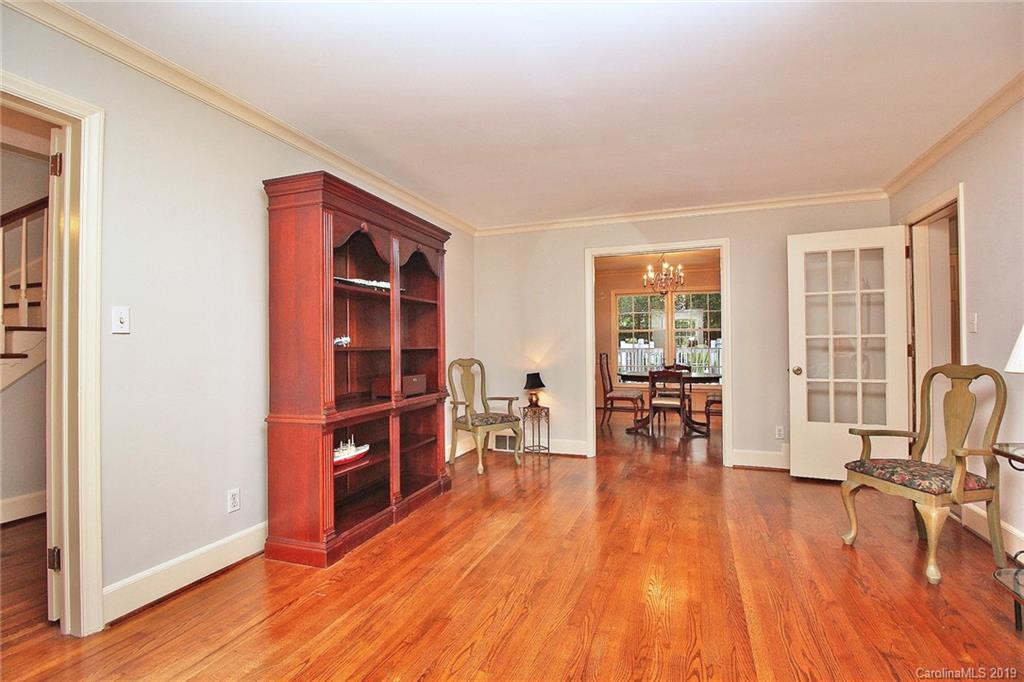 7111 Thermal Road Charlotte, NC 28211 - Photo 7 of 34 Gallery Image 7