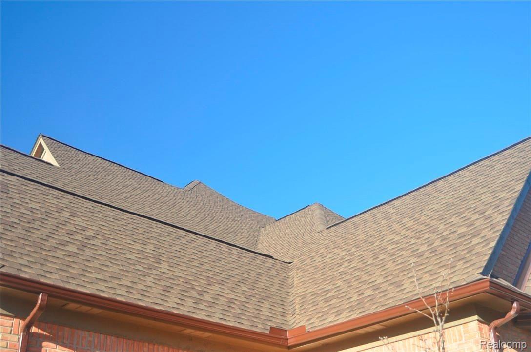 60530 Balmoral Way Rochester, MI 48306 - Photo 74 of 80 Newer roof.JPG