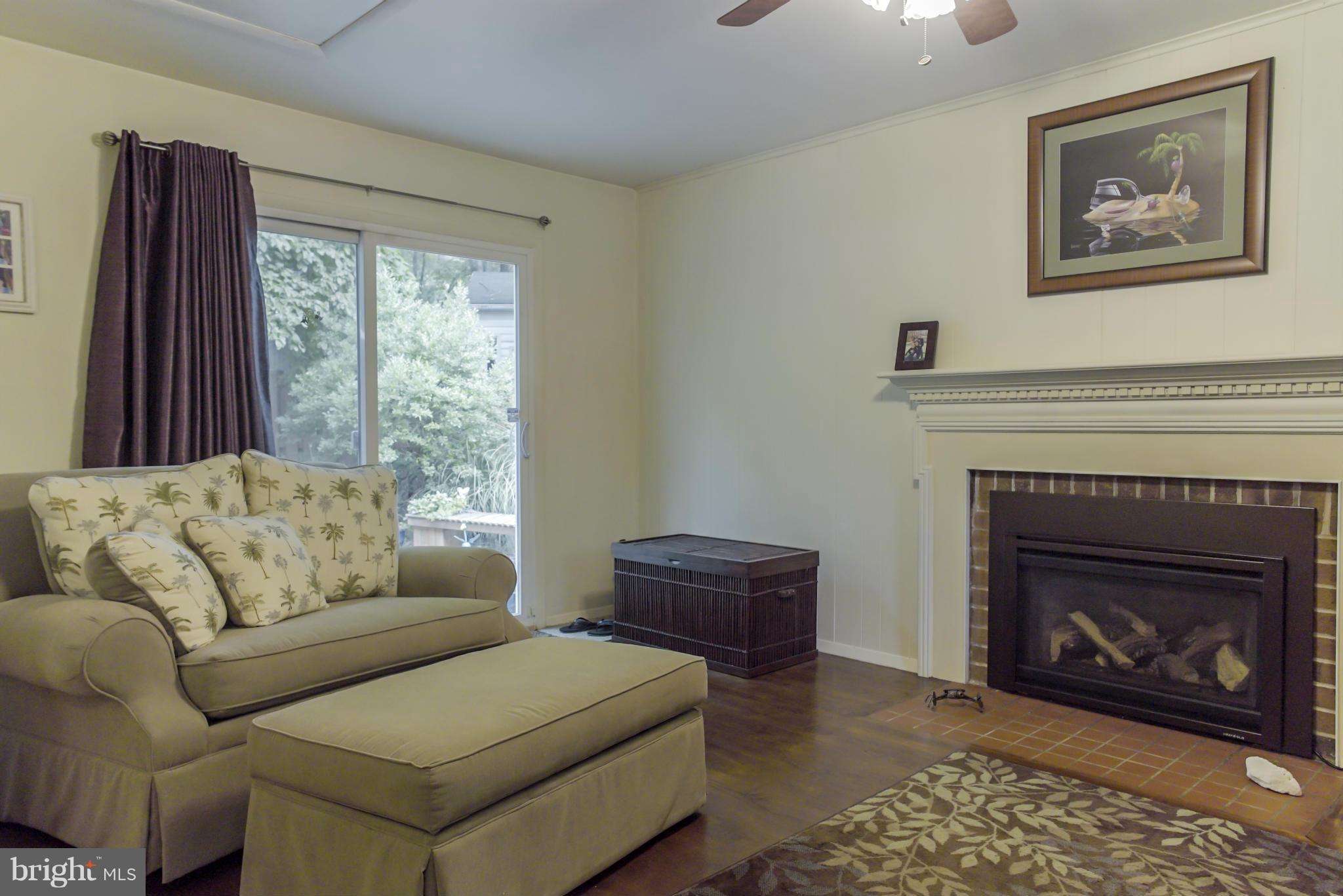 19009 Staleybridge Road Germantown, MD 20876 - Photo 11 of 29 cozy Family Room w gas fireplace