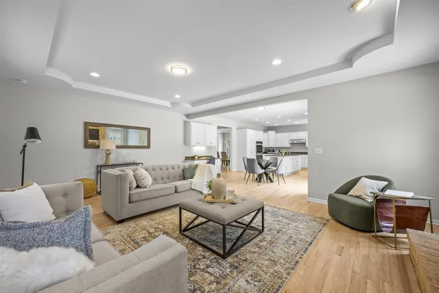 $1,199,000 | 1165 Linden Avenue, Deerfield, IL 60015