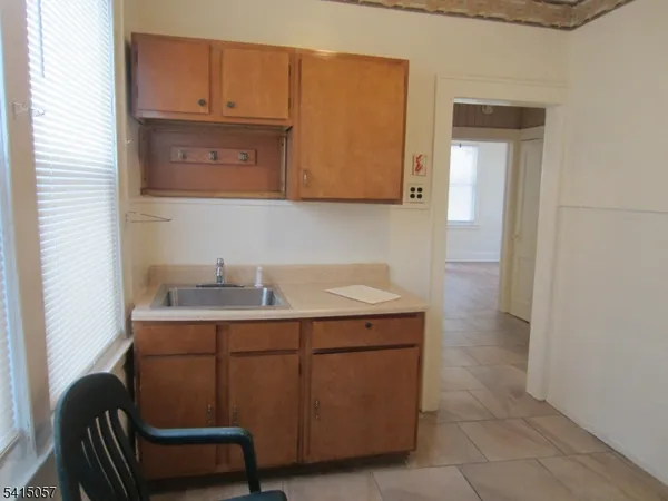 $1,950 | 94 Campfield Street, Irvington, NJ 07111