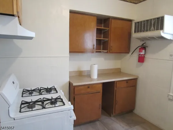 $1,950 | 94 Campfield Street, Irvington, NJ 07111