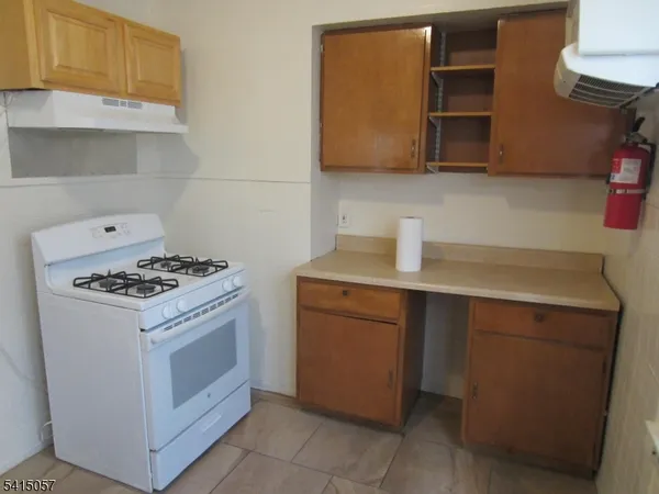 $1,950 | 94 Campfield Street, Irvington, NJ 07111