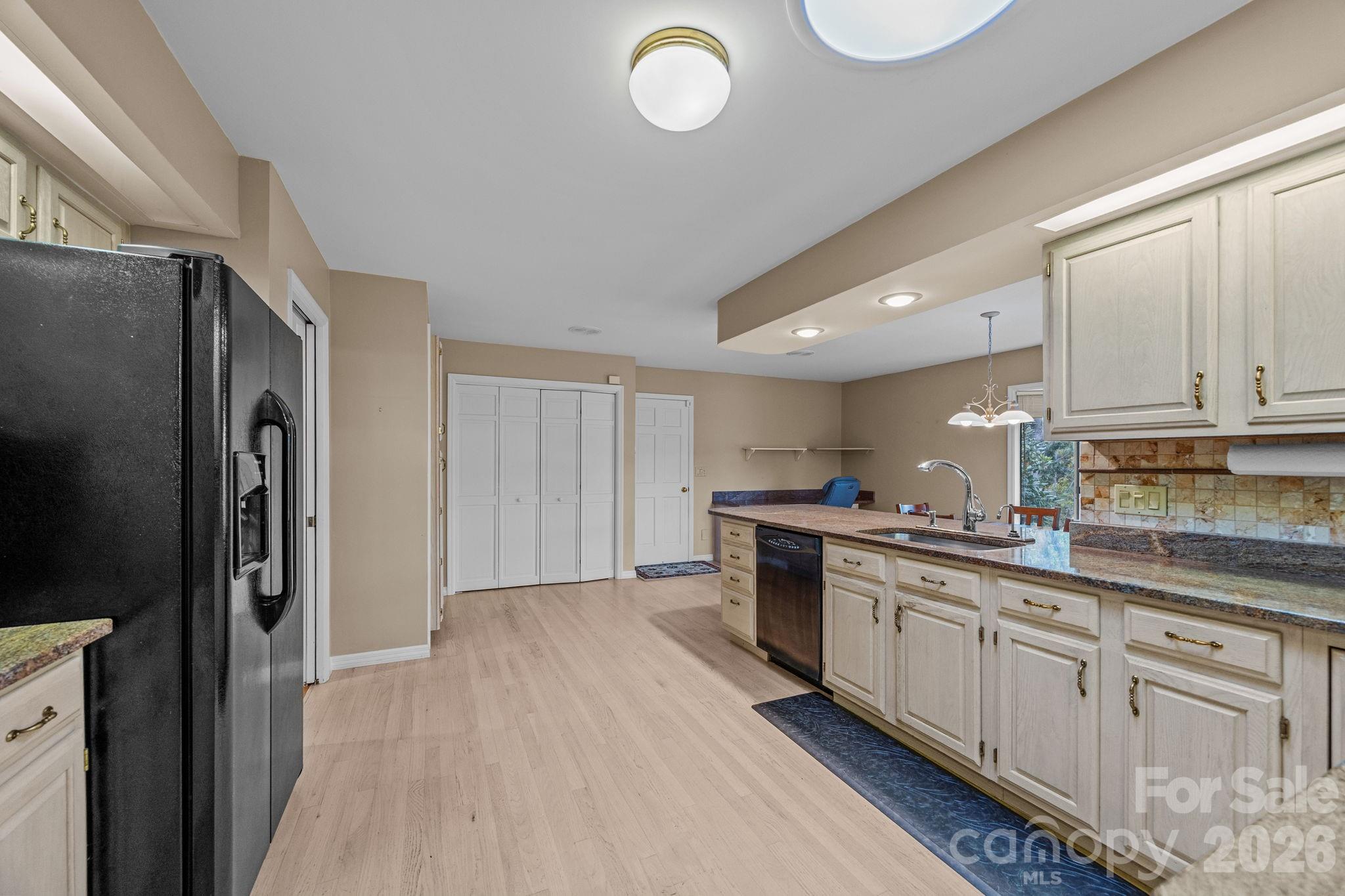 68 Stony Ridge Asheville, NC 28804 - Photo 15 of 48