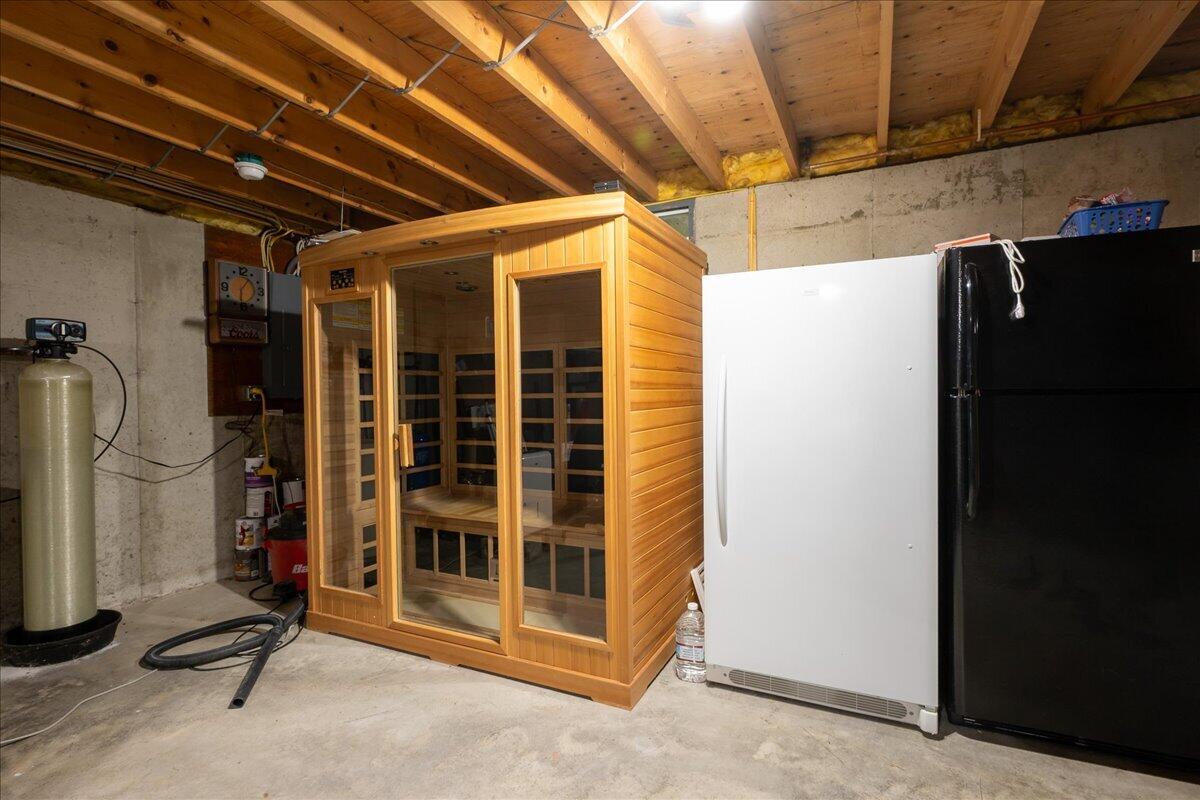 11 Simon Road Waldoboro, ME 04572 - Photo 29 of 44 36-11 Simon-36