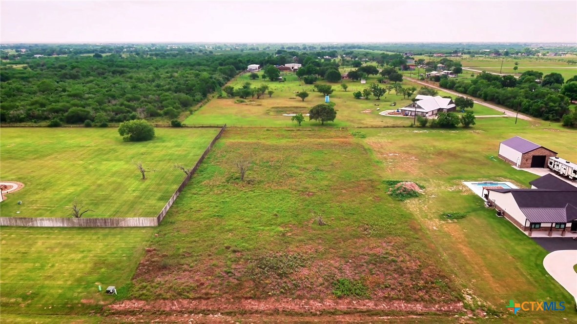 94 Sendera Loop Victoria, TX 77904 - Photo 14 of 18 a view of a city