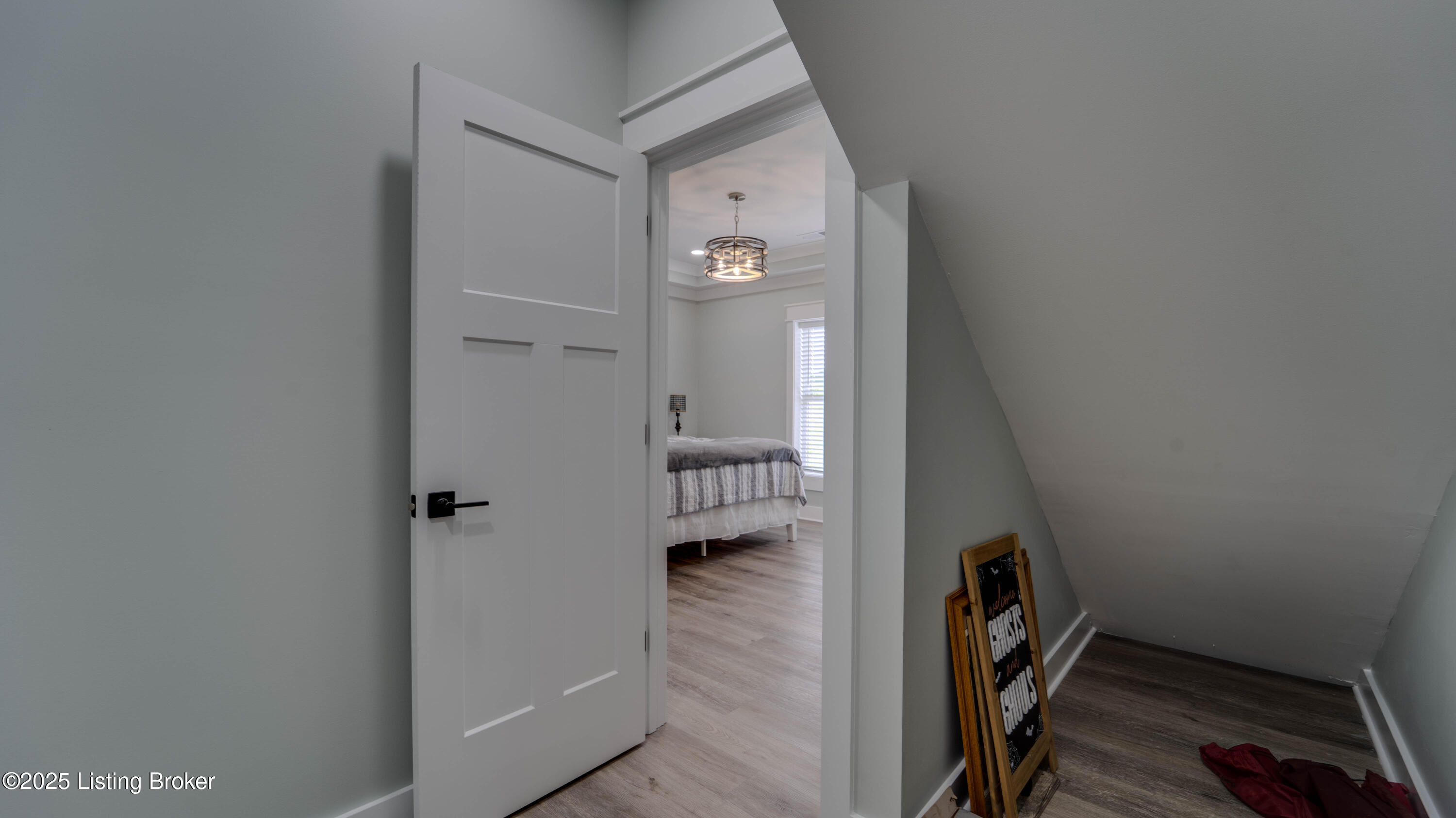 1675 Timber Creek Road Bloomfield, KY 40008 - Photo 14 of 48 Primary Walk-In Closet