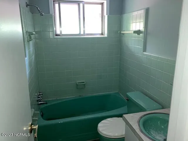 $1,200 | 1302 East 14th Street, Unit 1G, Greenville, NC 27858