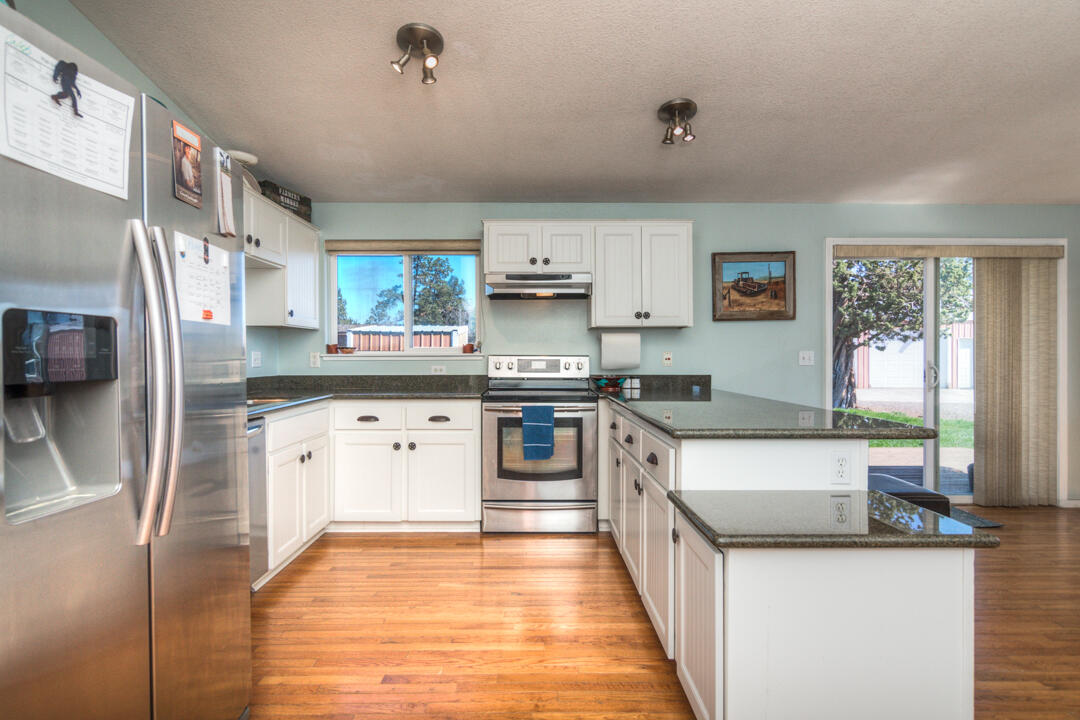 4804 Southwest Briar Road Powell Butte, OR 97753 - Photo 13 of 54 Briar Ln SW 4804 (24 of 55)