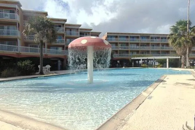 a picture of a table and chairs